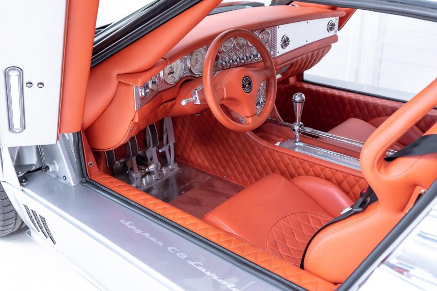 Интерьер Spyker C8 Laviolette 2008 года  (фото 23 из 24)